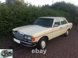 15225? Mercedes-Benz W123 230E Rear Heated Windscreen