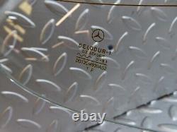 18110? Mercedes-Benz W123 200 Rear Heated Windscreen