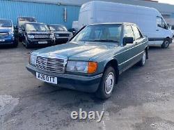 30582? Mercedes-Benz W201 190E Rear Heated Windscreen