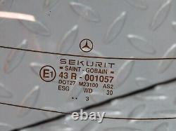 39073? Mercedes-Benz W201 190E Rear Heated Windscreen Glass