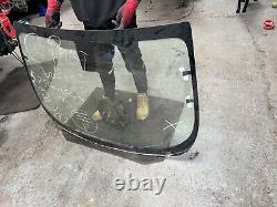 FORD ECOSPORT FRONT WINDSCREEN GLASS Heated Gn15-a03100-r Delivery Possible