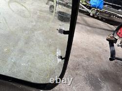 FORD ECOSPORT FRONT WINDSCREEN GLASS Heated Gn15-a03100-r Delivery Possible