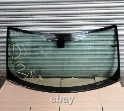 Land Rover Discovery 3 2004-2009 Front Heated Window Glass Windscreen Windshield