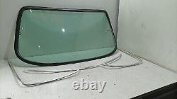 Mercedes W126 300se Rear Windscreen Heated With Seal And Chrome